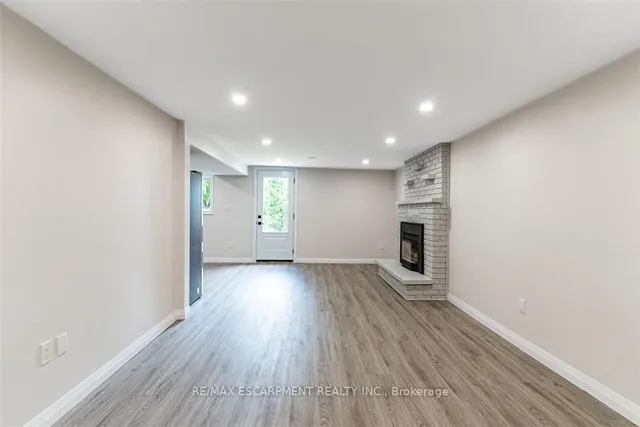 Additional image 33 of 444 QUEEN VICTORIA Dr