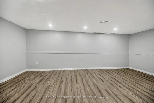 Additional image 33 of 125 Limeridge Rd Unit 8