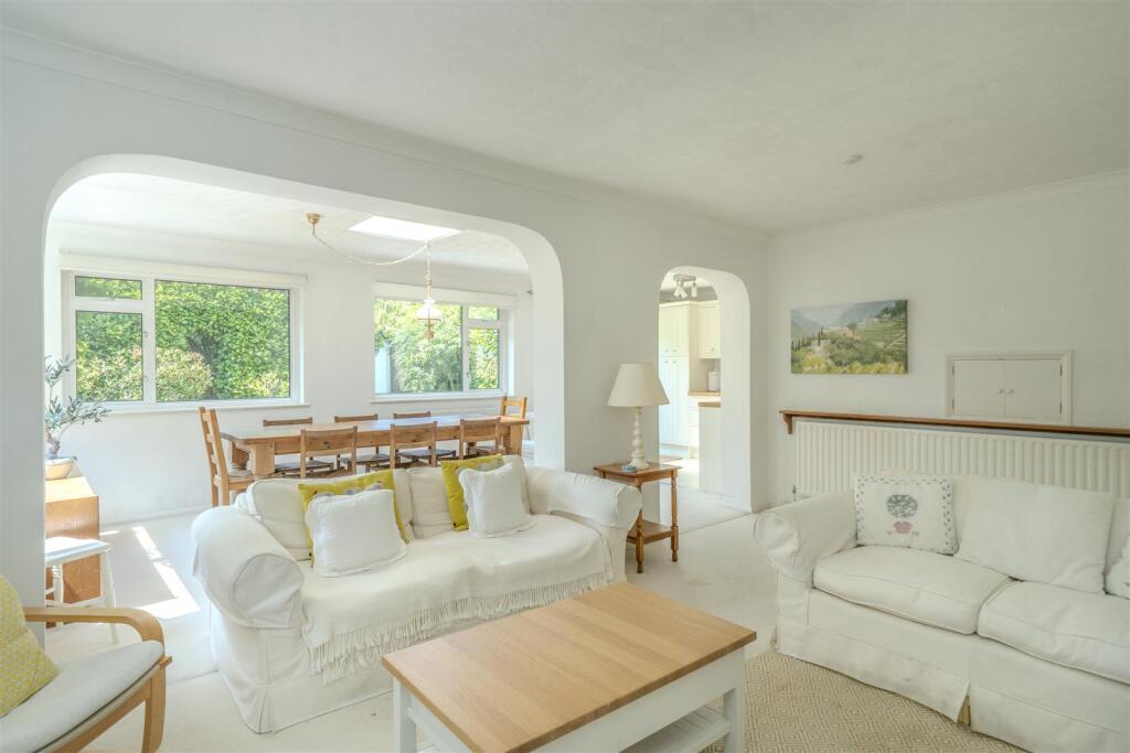 Additional image 22 of Ruscombe Drive, Park Street, St. Albans