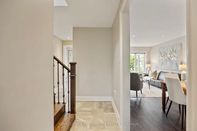 Additional image 13 of 8 Buttercup Crt