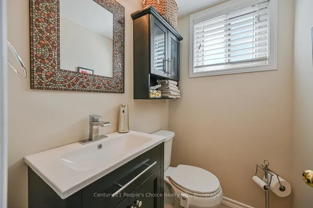 Additional image 20 of 2 Fontaine Crt