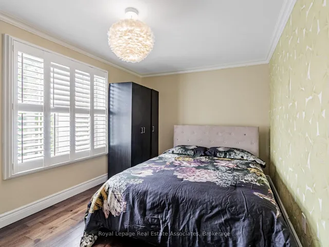 Additional image 19 of 35 Glenmanor Dr