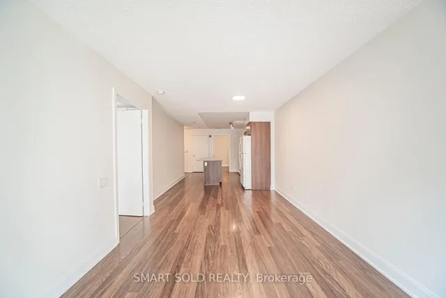 Additional image 33 of 2191 Yonge St Unit 901