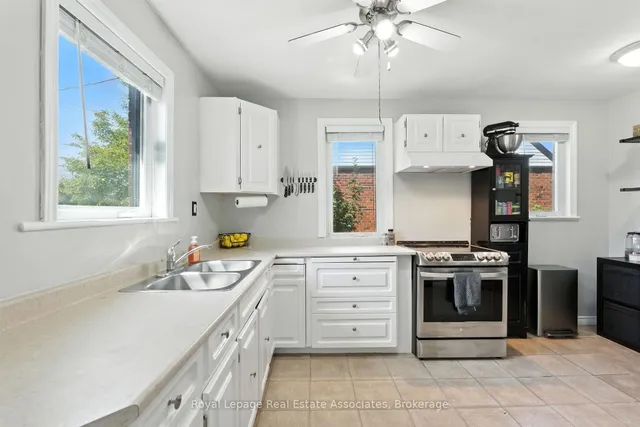 Additional image 16 of 7 Deer Ave