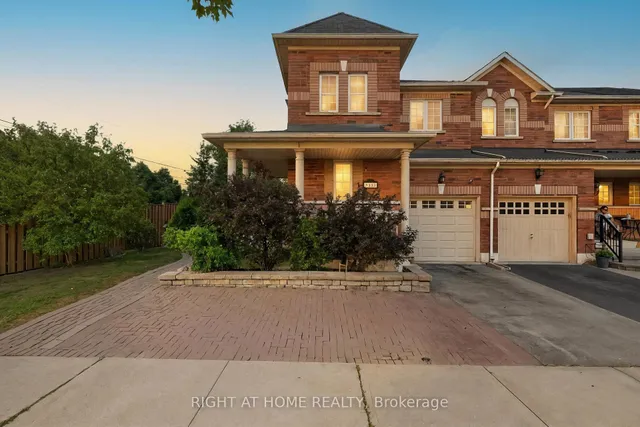 Additional image 24 of 1233 Lamont Cres