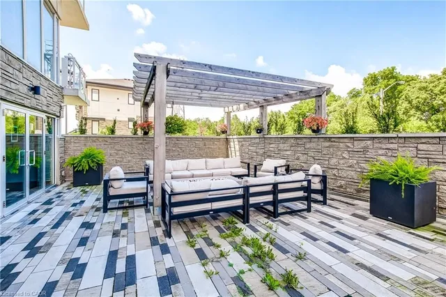 Additional image 35 of 16 Markle Cres Unit 311