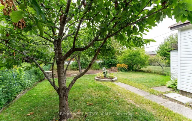 Additional image 39 of 1468 Wilson Ave