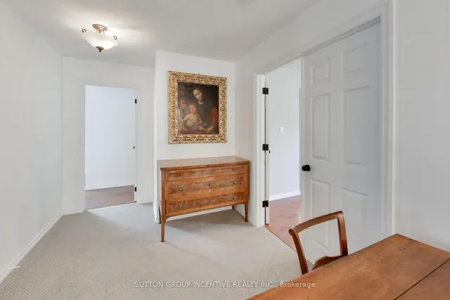 Additional image 26 of 11 Safari Crt