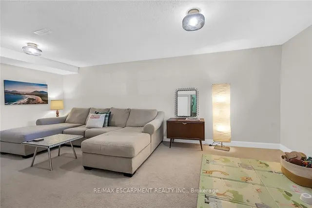 Additional image 21 of 158 Wendover Dr