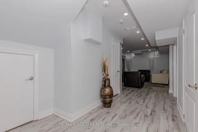 Additional image 37 of 34 Folgate Cres