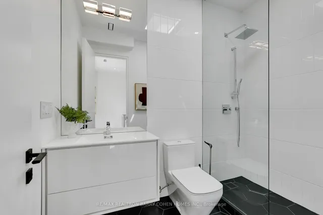 Additional image 29 of 52 Elmsthorpe Ave