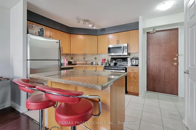 Additional image 7 of 17 Michael Power Pl Unit 814