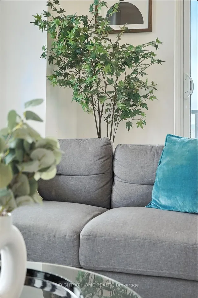 Additional image 8 of 215 Veterans Dr Unit 803