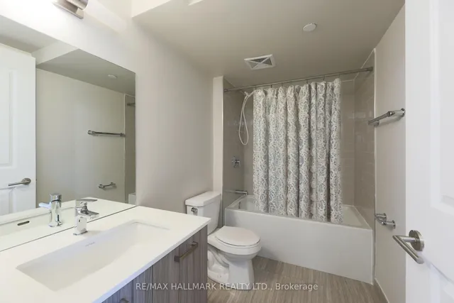 Additional image 20 of 1630 Queen St Unit 220