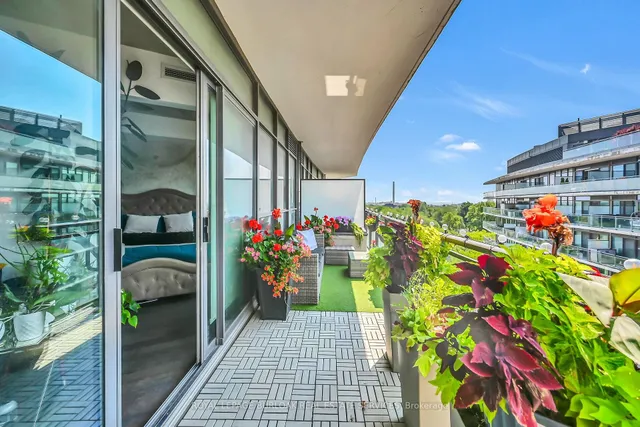 Additional image 25 of 1201 Dundas St Unit 902