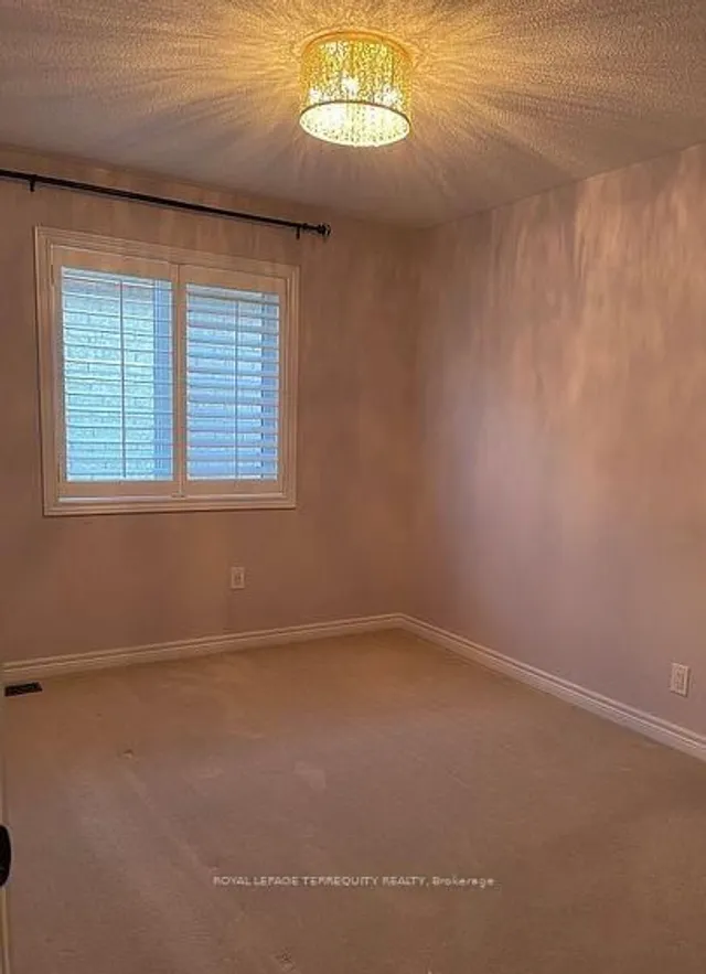 Additional image 43 of 4605 Keystone Cres