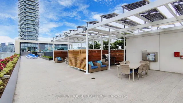 Additional image 19 of 55 Merchants' Wharf Unit 524