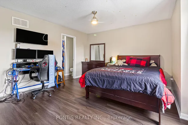 Additional image 25 of 25 FRANCIS LUNDY St