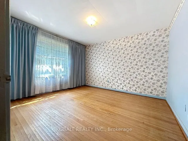 Additional image 12 of 19 Kidbrooke Cres