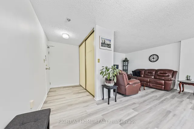 Additional image 5 of 1665 Victoria Park Ave Unit 206