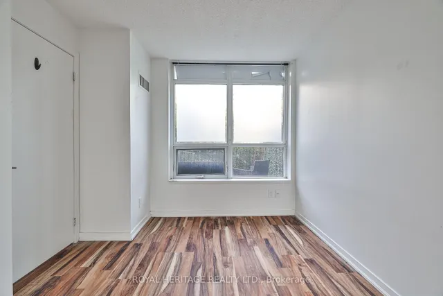 Additional image 19 of 38 Joe Shuster Way Unit 104