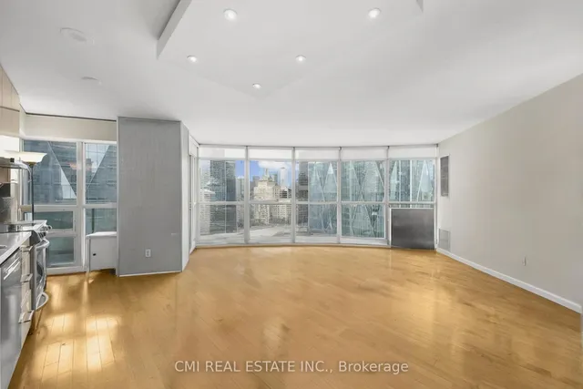 Additional image 11 of 18 Yonge St Unit 2603