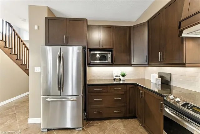 Additional image 11 of 100 Fall Fair Way