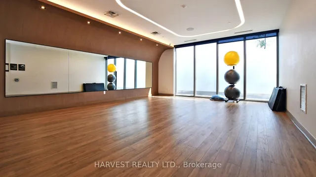 Additional image 35 of 225 Village Green Sq Unit 2103