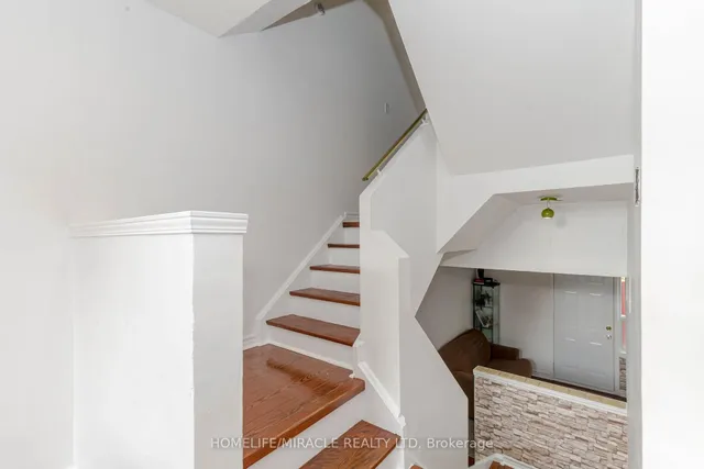 Additional image 45 of 12 Eden Park Dr Unit 12