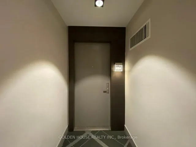 Additional image 5 of 55 Merchants' Wharf Unit 524