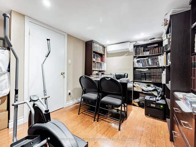 Additional image 20 of 38 Viewmount Ave