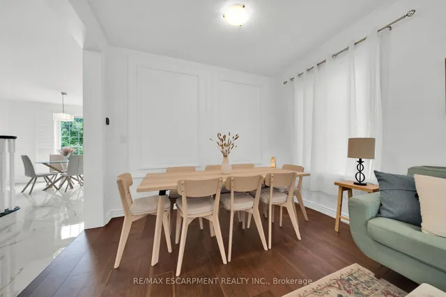 Additional image 7 of 48 Montreal Circ