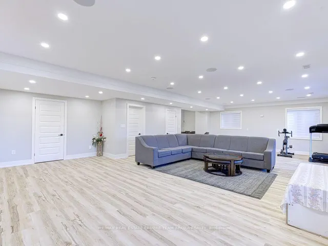 Additional image 43 of 15 Deerfield Lane