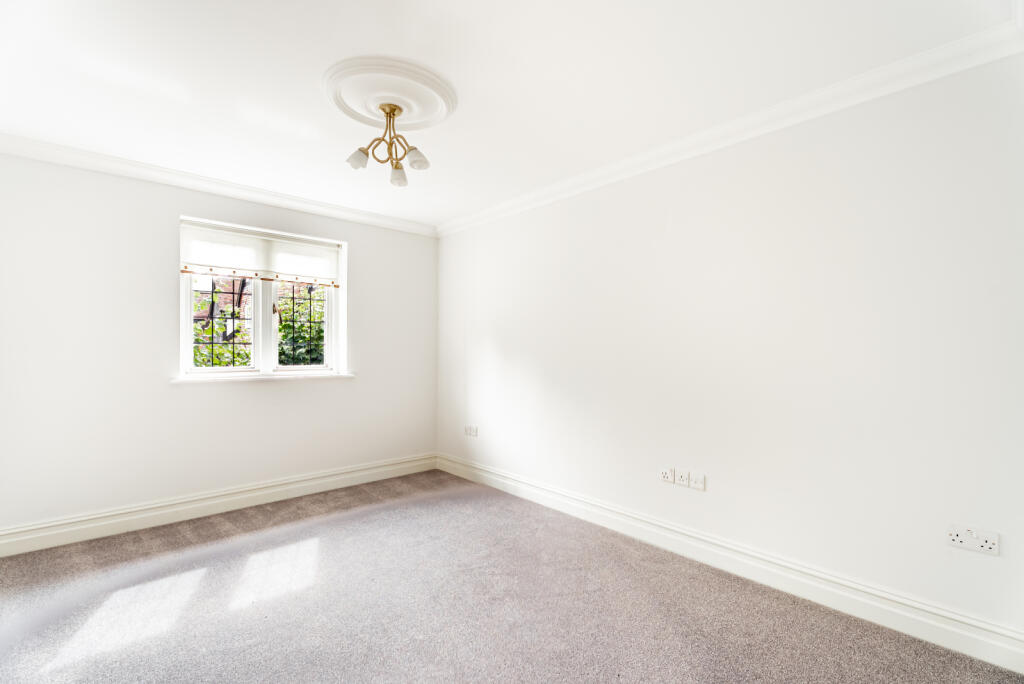 Additional image 9 of Luton Road, Harpenden, Hertfordshire, AL5