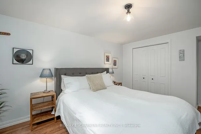 Additional image 30 of 406 Oakwood Dr