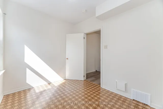 Additional image 25 of 1812 Dufferin St