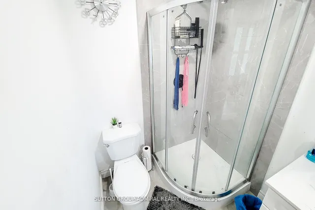 Additional image 21 of 2 Royalwood Crt Unit 52