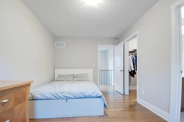 Additional image 25 of 14 Ixworth Circ