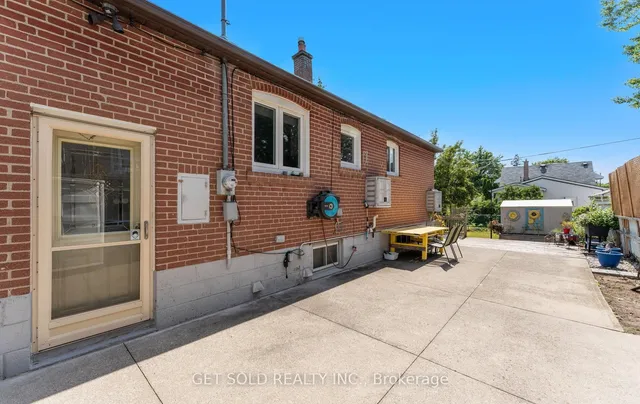 Additional image 33 of 24 Huntsmoor Rd