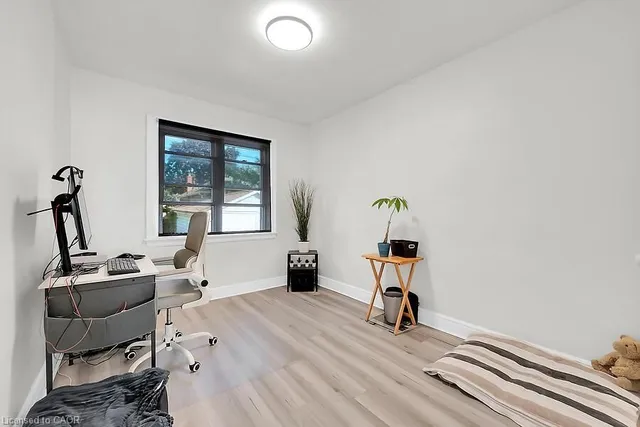 Additional image 18 of 515 Upper James St