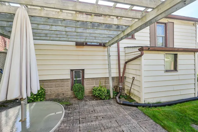 Additional image 38 of 894 Garth St