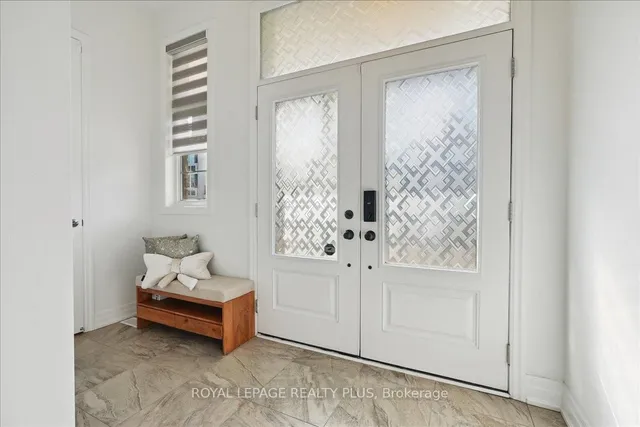 Additional image 9 of 1416 Lakeport Cres