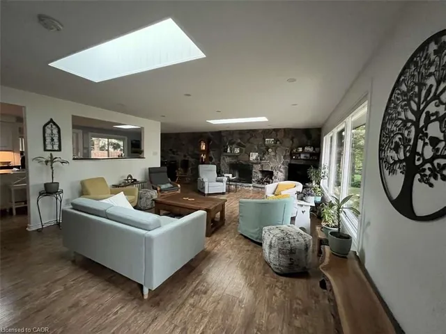 Additional image 16 of 915 Governors Rd