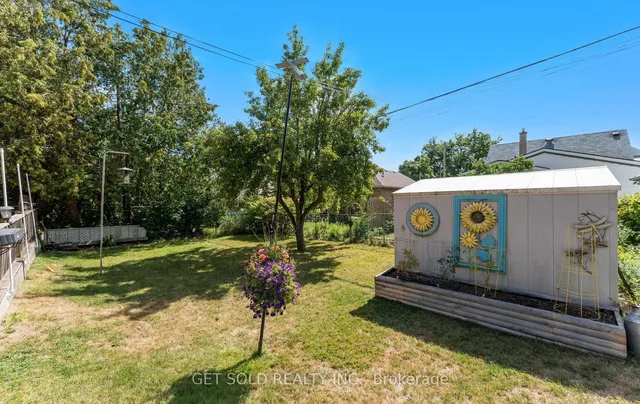 Additional image 42 of 24 Huntsmoor Rd