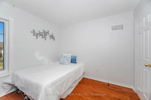 Additional image 32 of 59 Hullen Cres