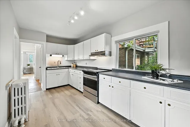 Additional image 21 of 1047 Main St