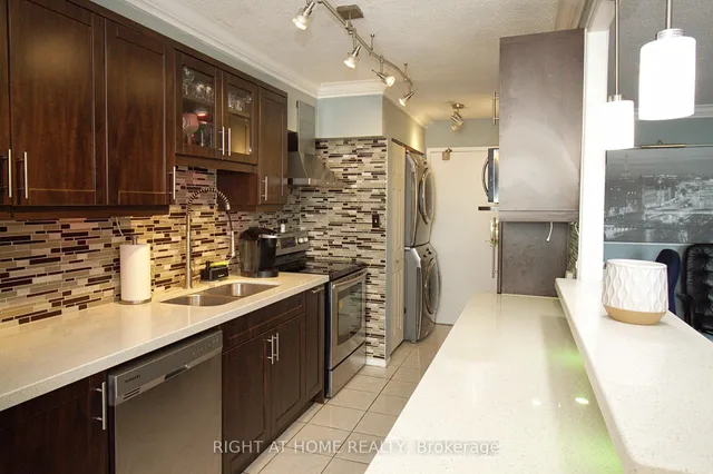 Additional image 15 of 90 Ling Rd Unit 904