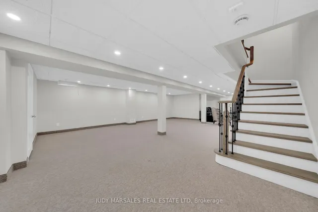 Additional image 30 of 26 Huntingwood Ave