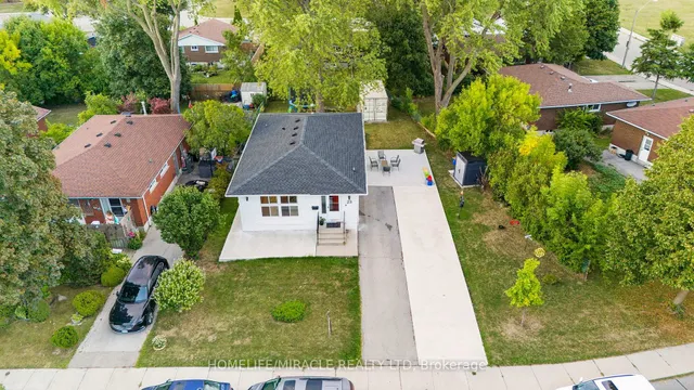 Additional image 3 of 23 Thorley Dr