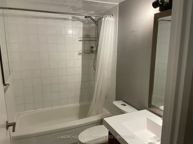 Additional image 10 of 633 Bay St Unit 1222